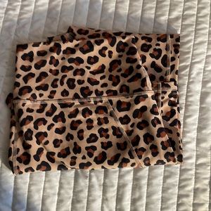 Fabletics 7/8 powerhold leggings